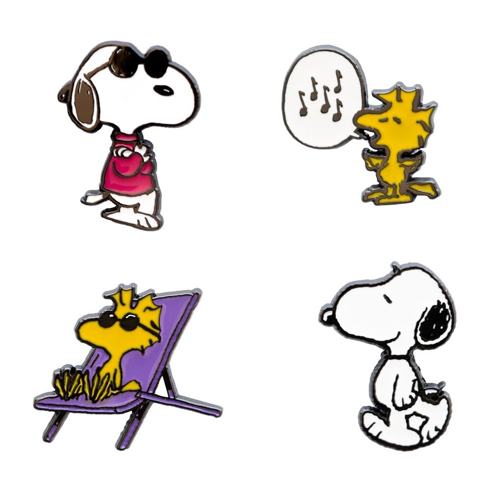 Set 4 pins Snoopy - Frikibase.com